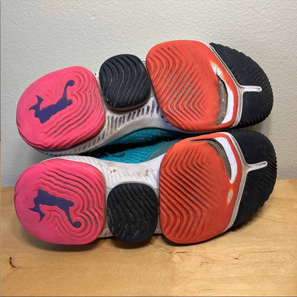 Jordan 16 Low Hyper Jade - Picture 5 of 9